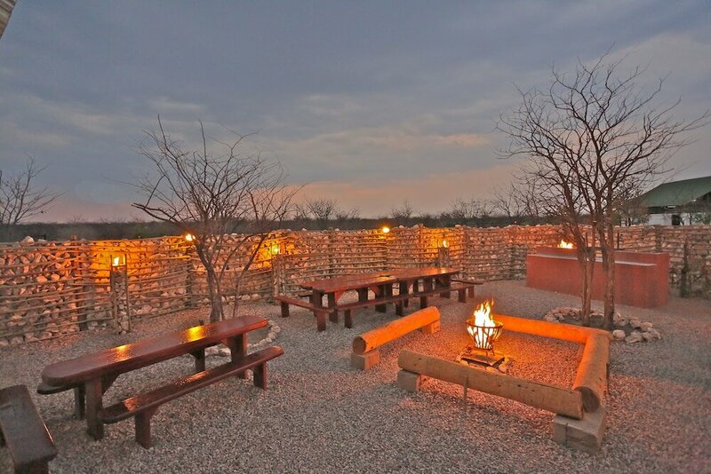 Гостиница Mopane Village Lodge Etosha