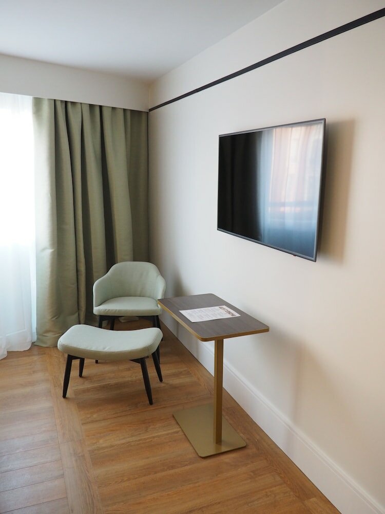 Фото Mercure Paris Saint-Ouen