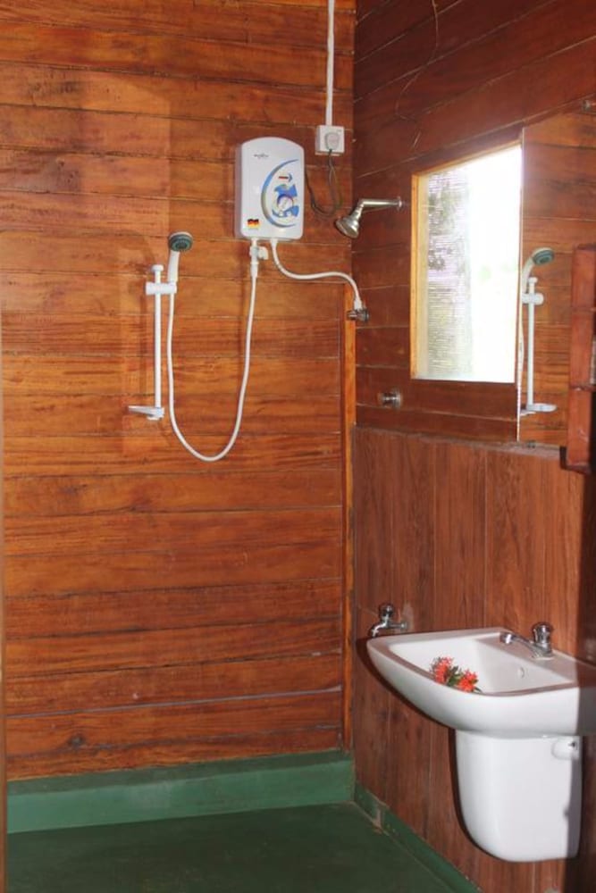 Фото Surf & Yoga Mirissa