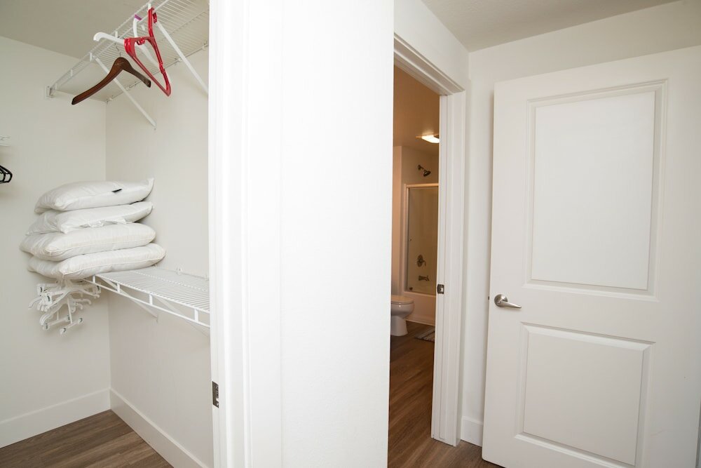 Фото Glendon Apartments