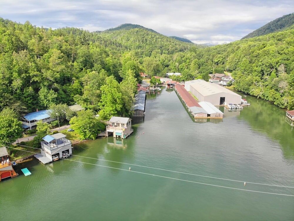 Фото T Landing Top & Bottom Units