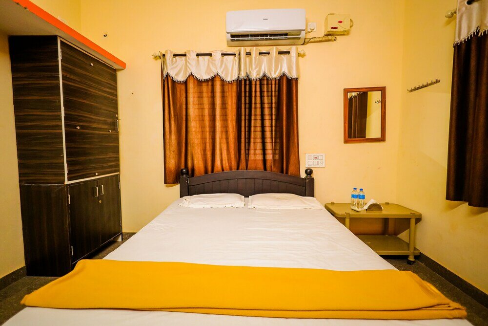 Фото The Rock Resort