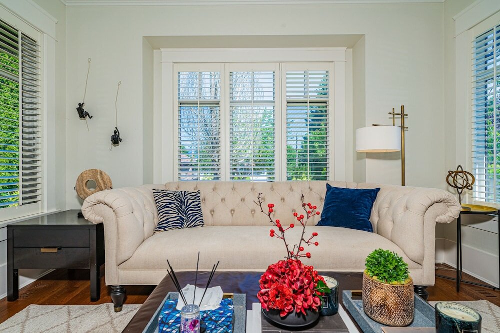 Фото Elegant & Cozy Escape West Vancouver