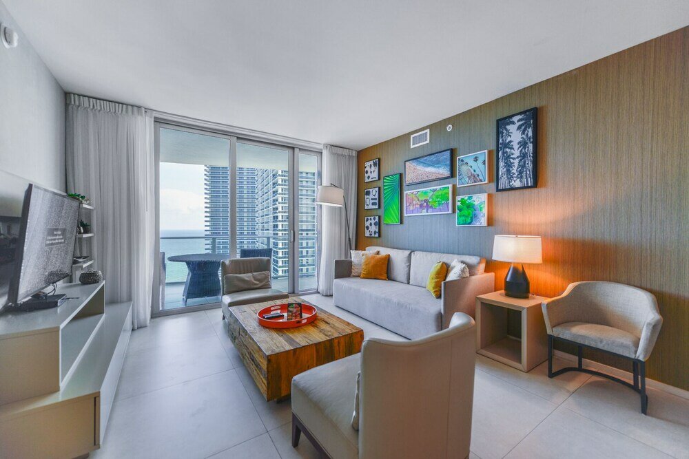 Фото Beachside Apt - Mesmerizing Ocean View