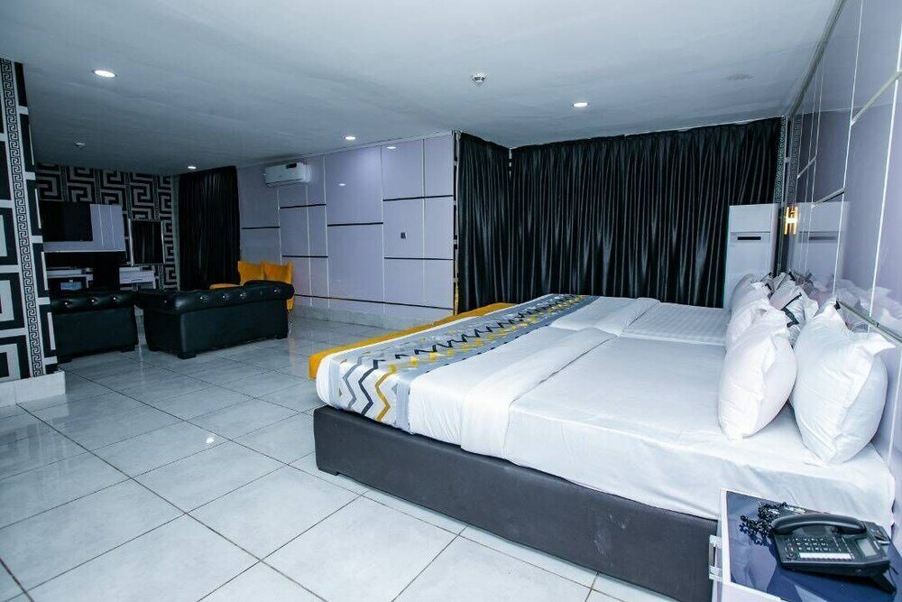 Фото De Phantom Continental Hotel Lekki