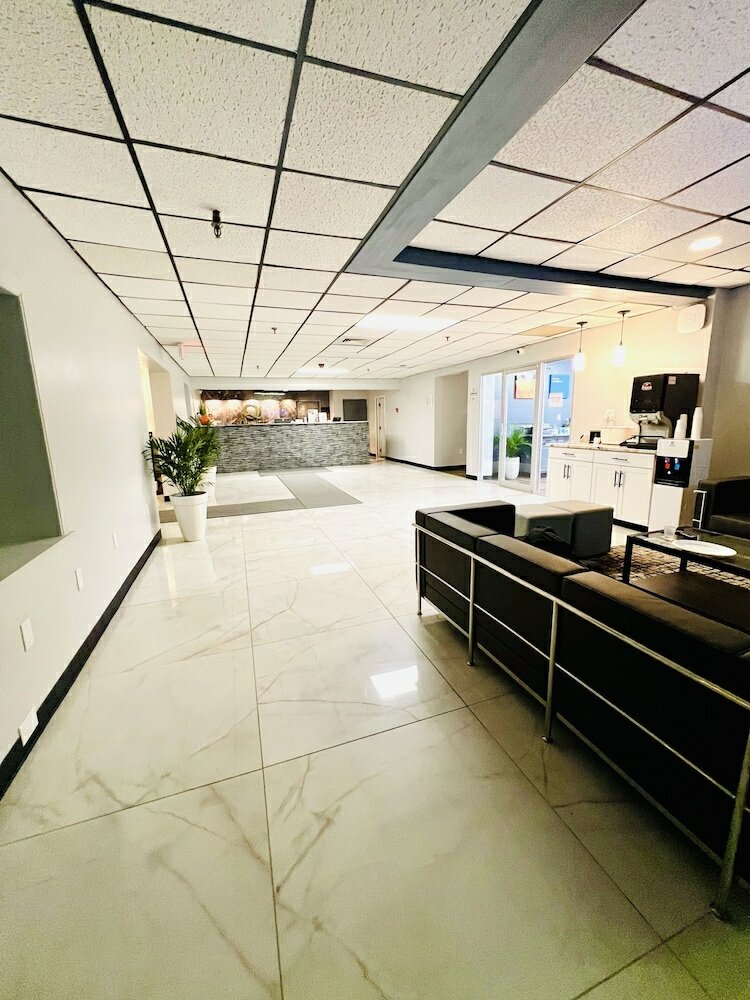 Фото Quality Inn & Suites