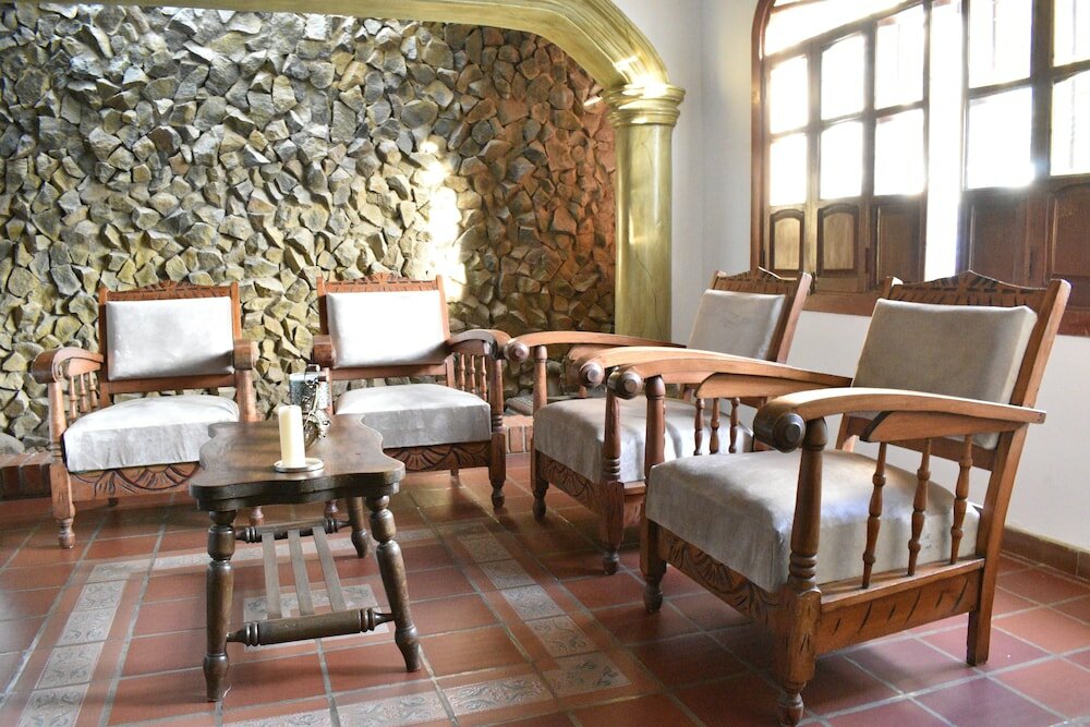 Фото отеля 2