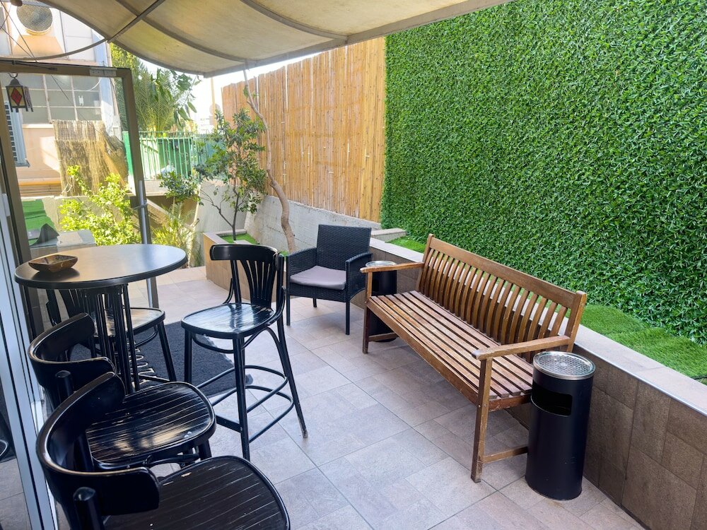 Фото Laguardia Hotel