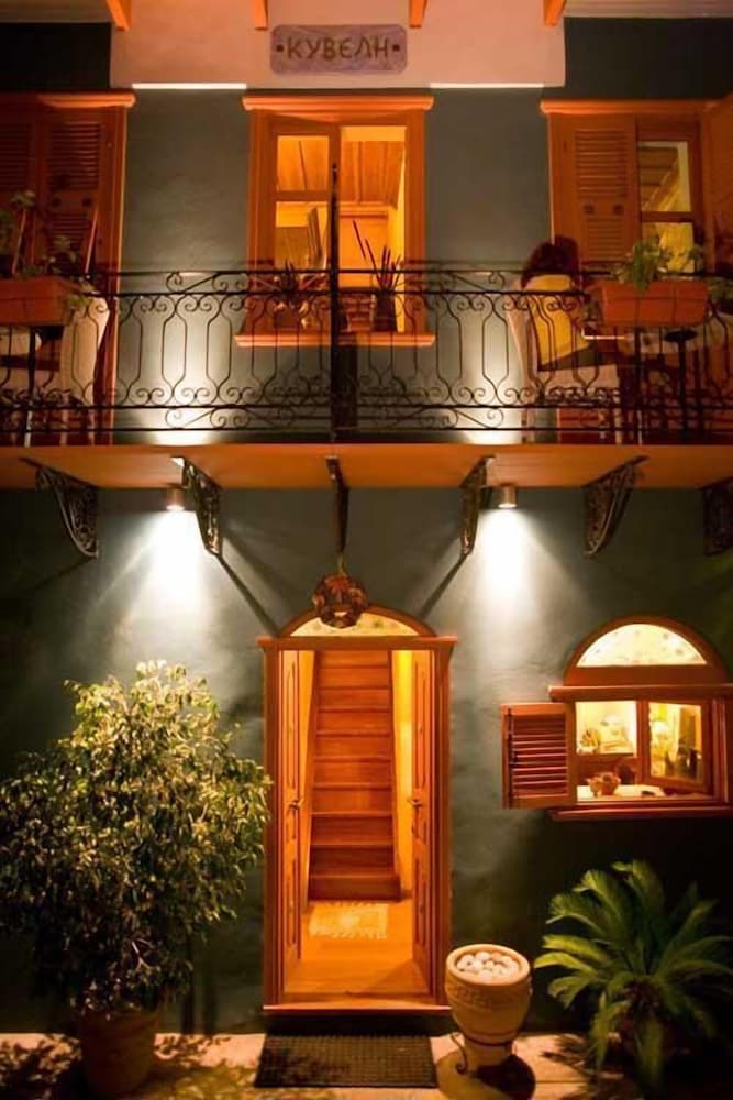 Фото Kyveli Suites