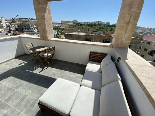 Гостиница Chateau Gabriel 6 Br Villa w Heated Pool в Бейт-Шемеше