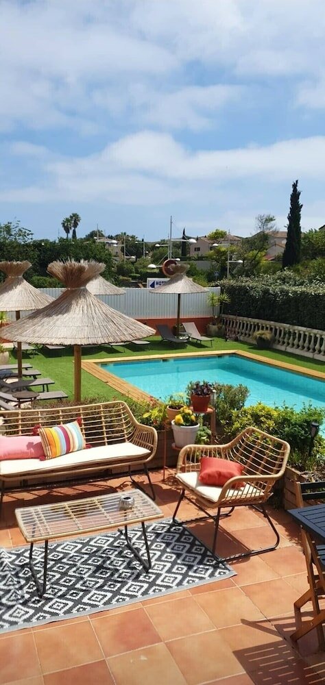 Фото Hotel Athéna