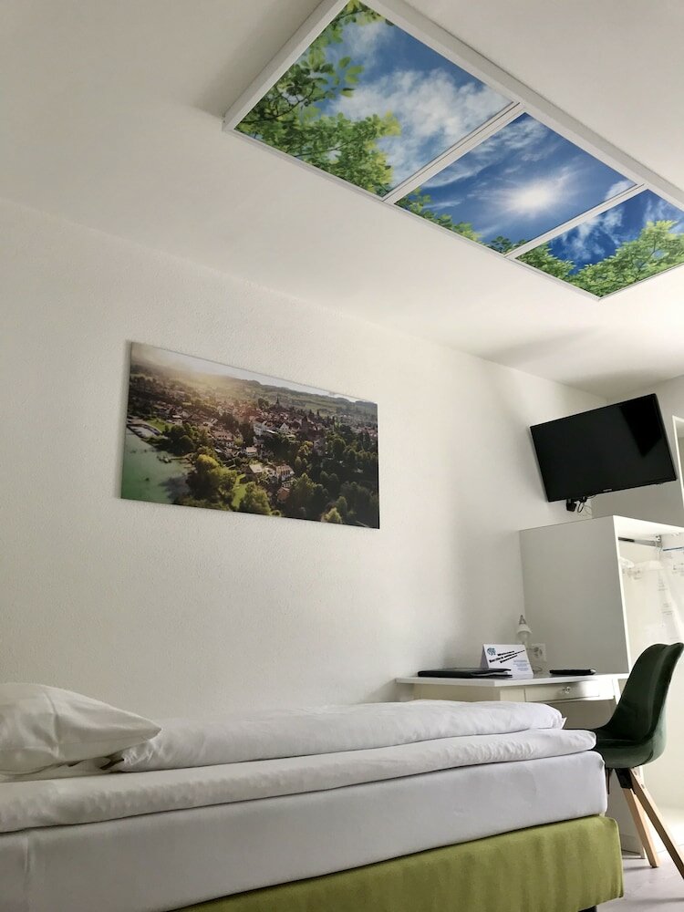 Фото Murtenhof & Krone