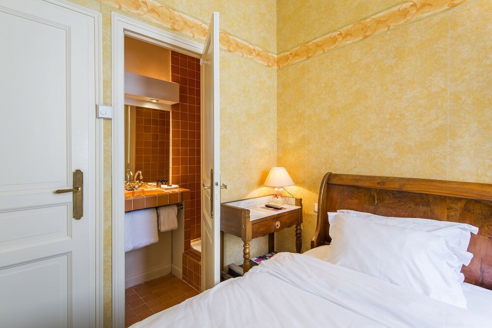 Фото Les Trois Lys