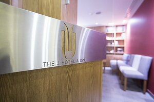 Гостиница The J Hotel & SPA