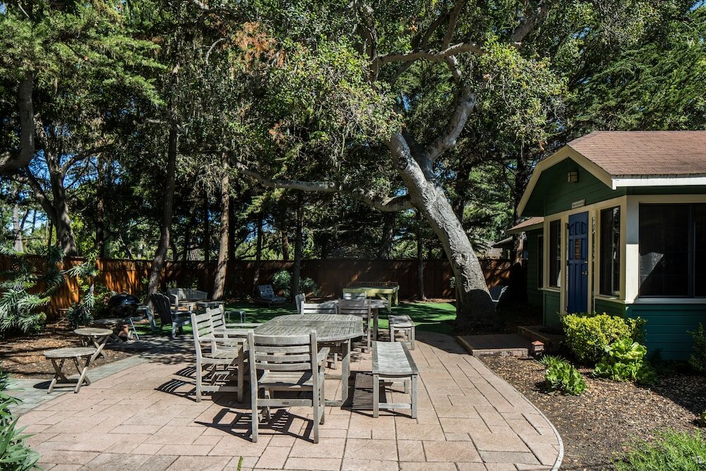 Фото Andril Fireplace Cottages