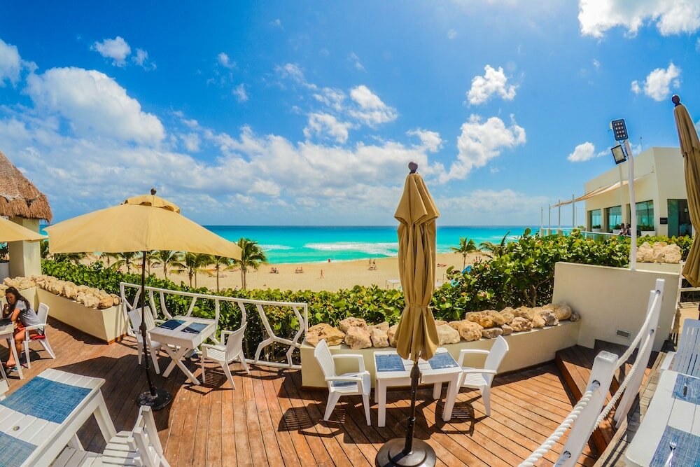 Фото The Pyramid Cancun by Oasis