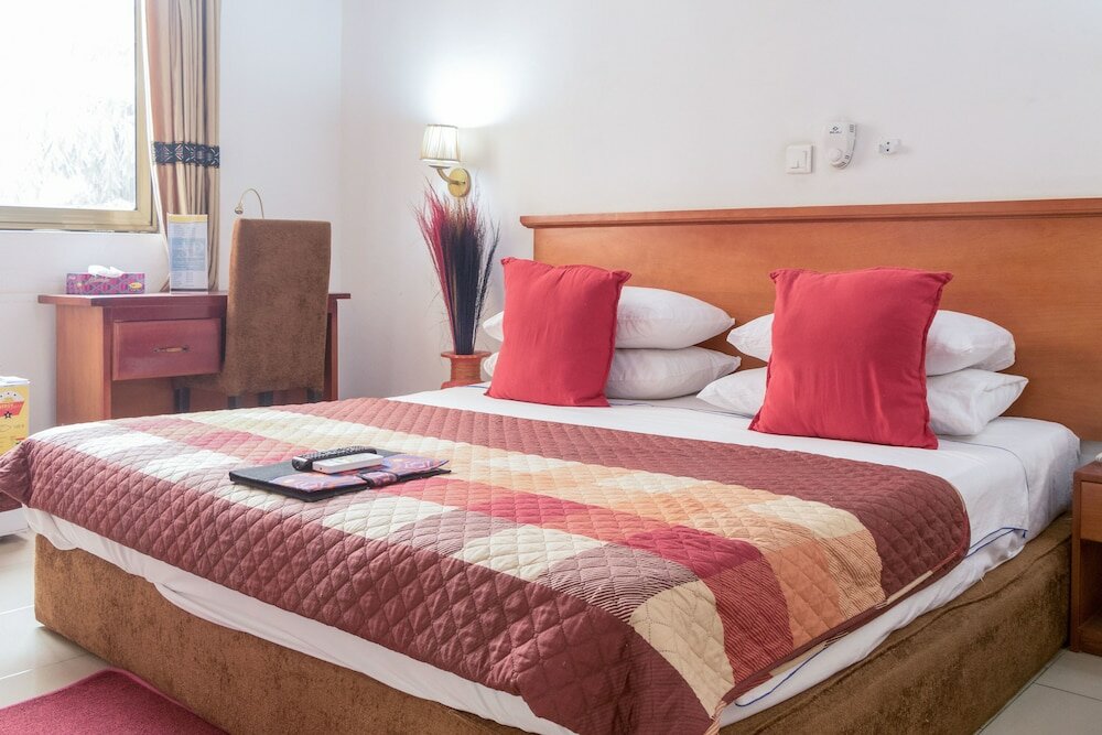 Фото Asantewaa Premier