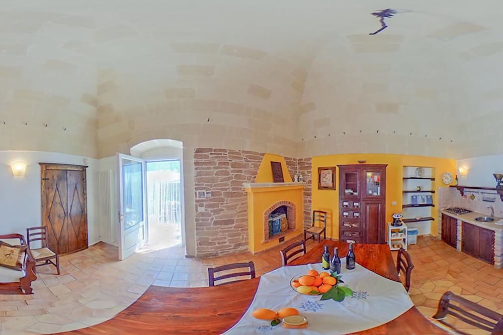 Фото Agriturismo La Stornara