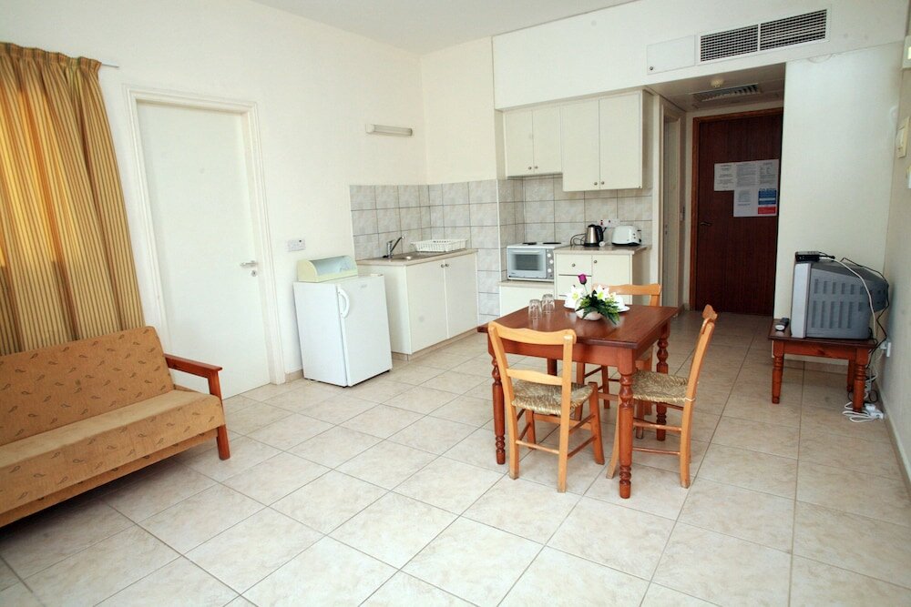 Фото New York Plaza Hotel Apartments