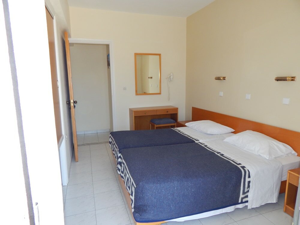 Фото Jasmine Hotel Apartments