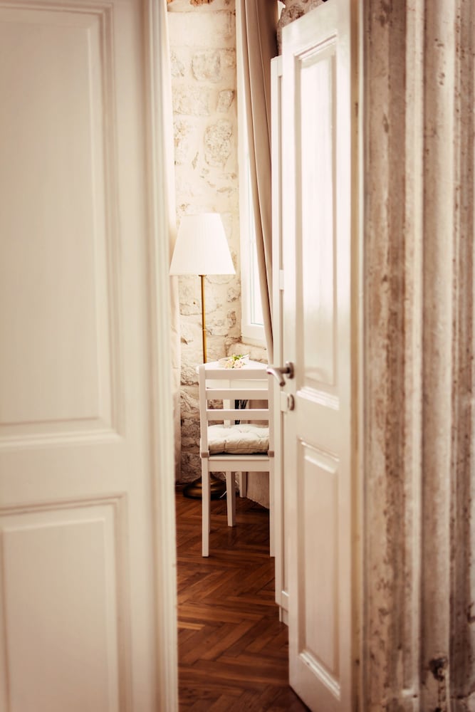 Фото Rooms Eden Old Town