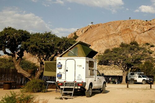 Гостиница Klein-Aus Vista Desert Horse Campsite