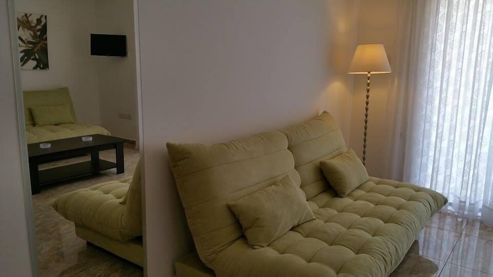 Фото Layiotis Hotel Apartments