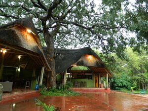 Гостиница Kwalape Safari Lodge