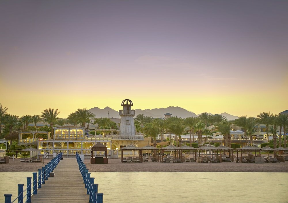 Фото Coral sea Holiday Resort & Aqua park