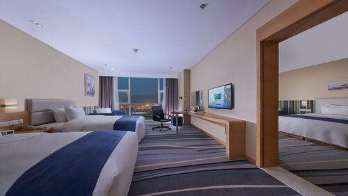 Гостиница Holiday Inn Express Baoji City Centre, an Ihg Hotel в Баоцзи
