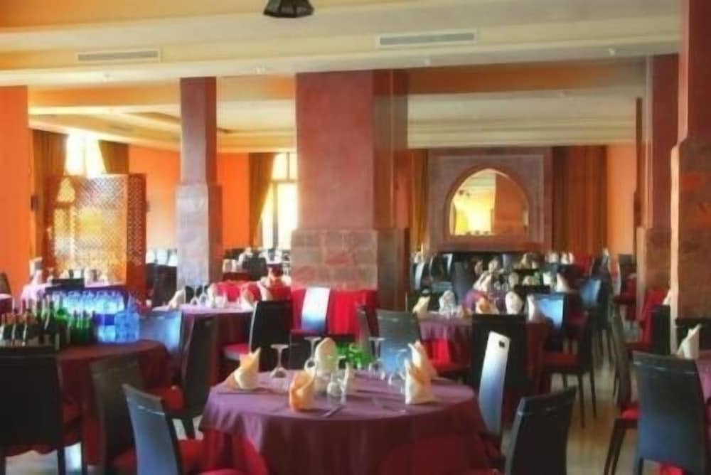 Фото Hotel Chems du Lac