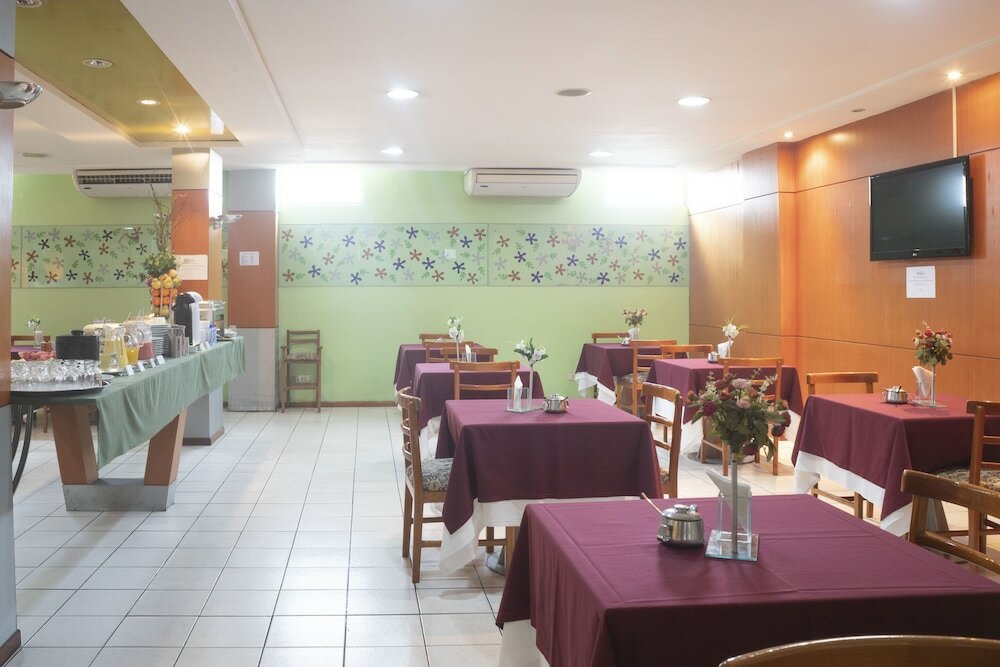 Фото Oyo Real Palace Hotel, Teresina