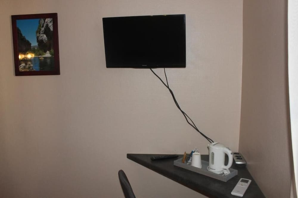 Фото Hôtel Le Rochegude