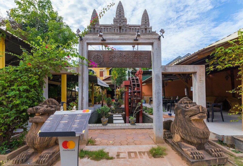 Фото Blossoming Romduol Boutique