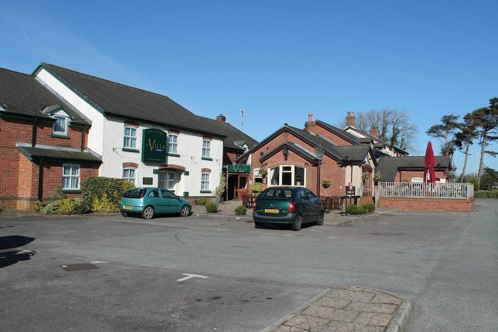 Фото The Villa Express