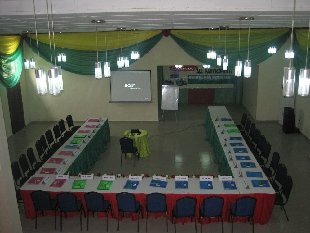 Фото Axari Hotel & Suites