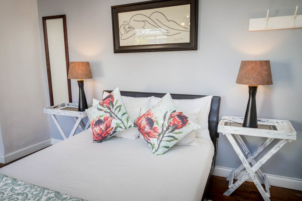 Фото Four Oaks Guesthouse