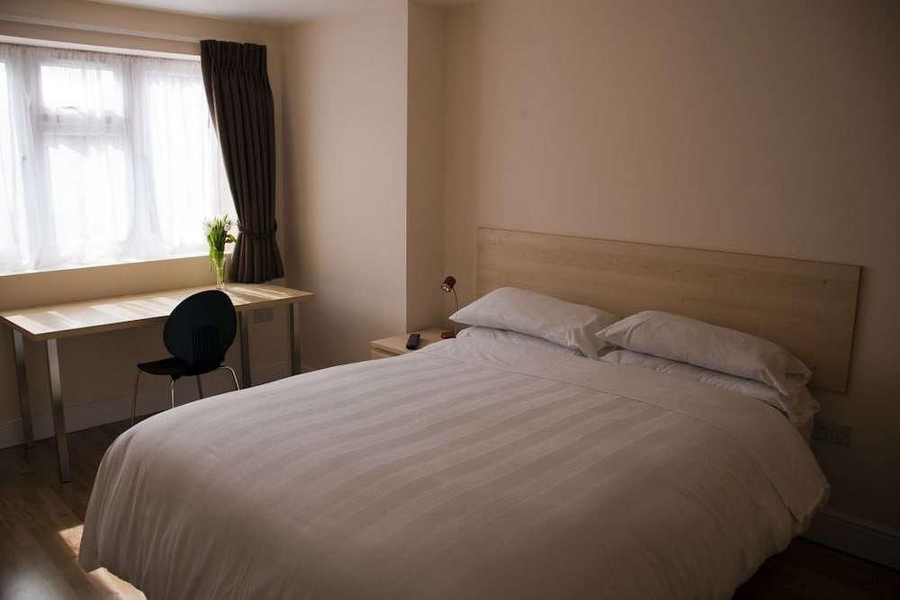 Фото Brentwood Guest House Hotel