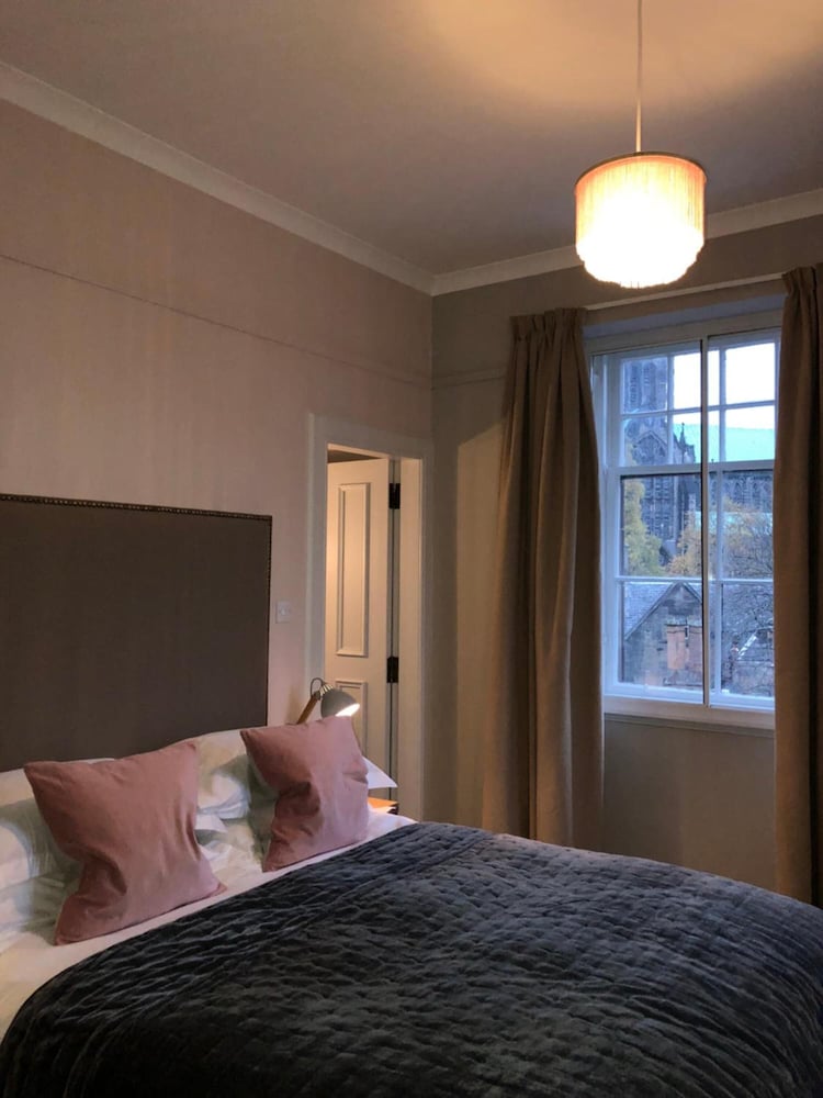 Фото Cathedral House Hotel