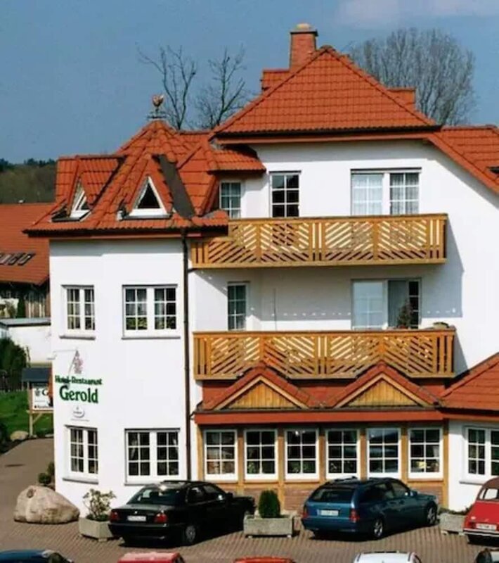 Гостиница Hotel Restaurant Gerold в Падерборне