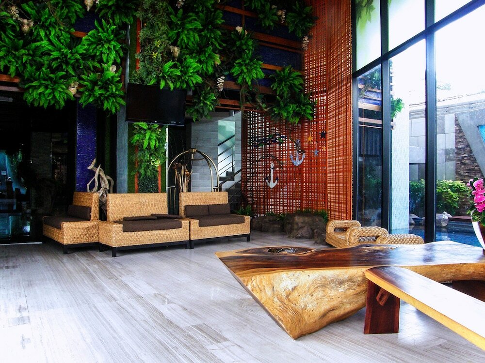 Фото D Day Resotel Pattaya