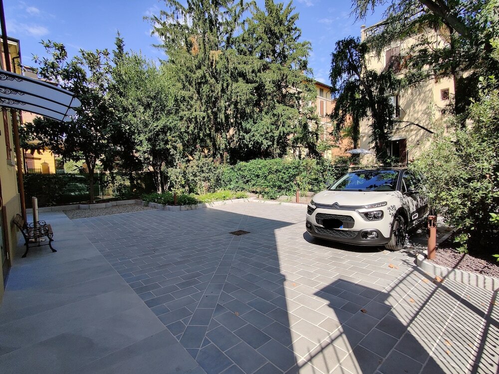 Фото La Bella Modena Centro