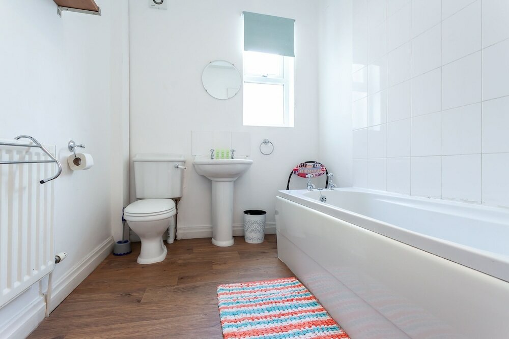 Фото 5 Bed House near Manchester