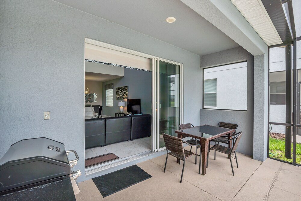 Фото Lakeview Home w Private Pool & Free Water Park!