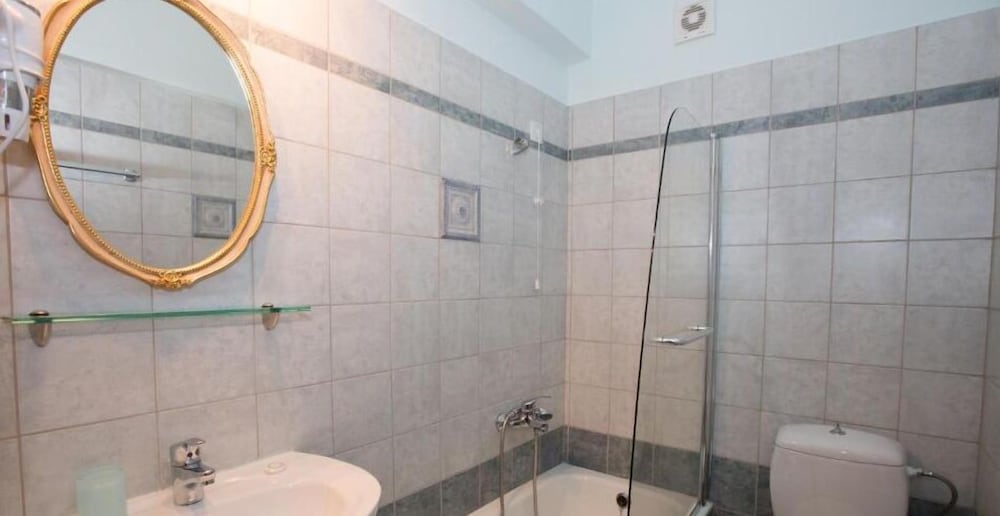 Фото Arkefthos Mountain Hotel