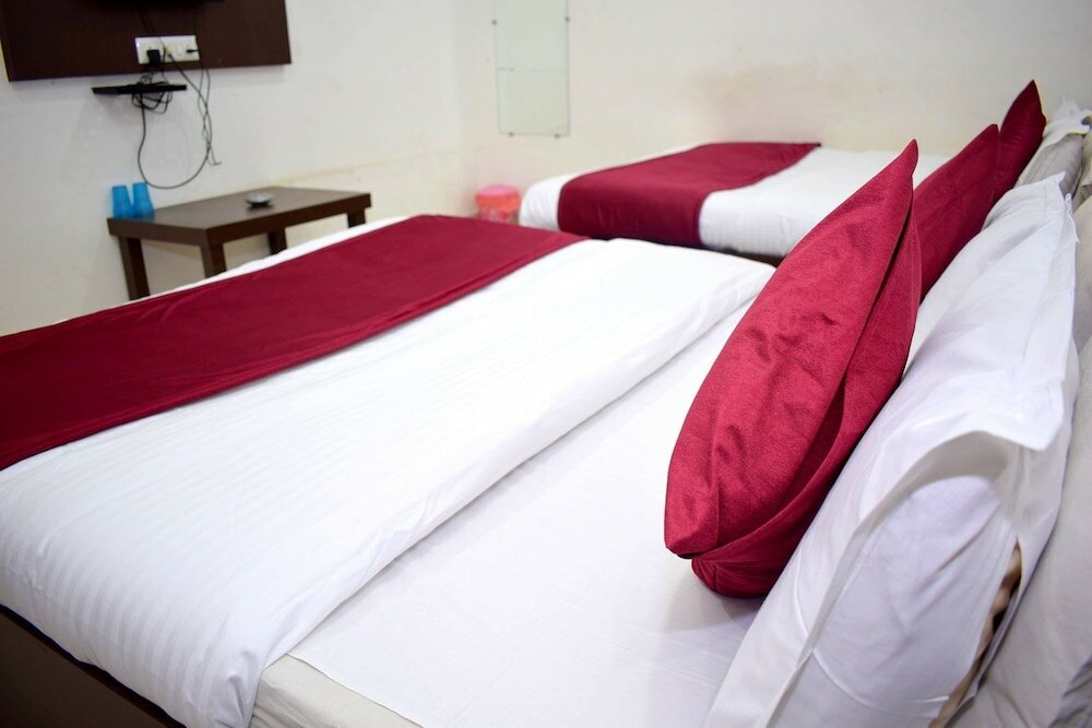 Фото Hotel Surbhi