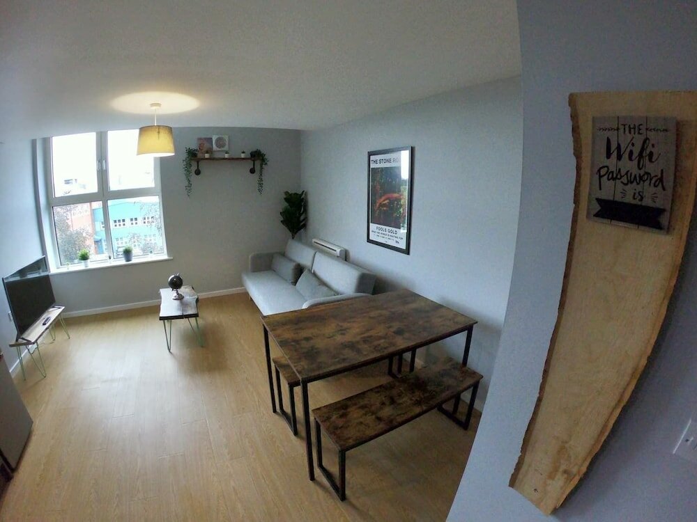 Фото Manchester Metropolitan Loft Apartment