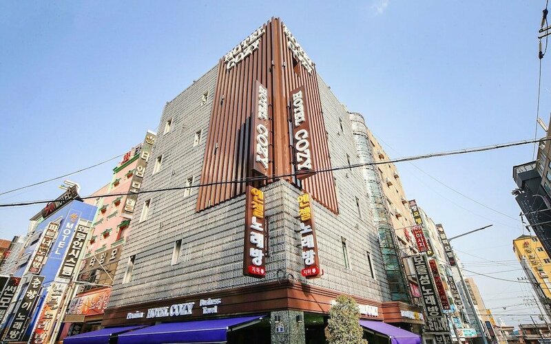 Гостиница Changwon Palyongdong Hotel Cozy в Чханвоне