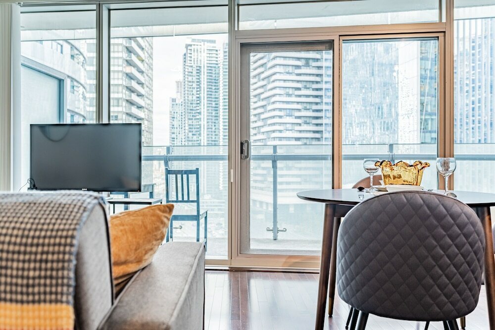 Фото The Bay Suites - Entertainment Dist