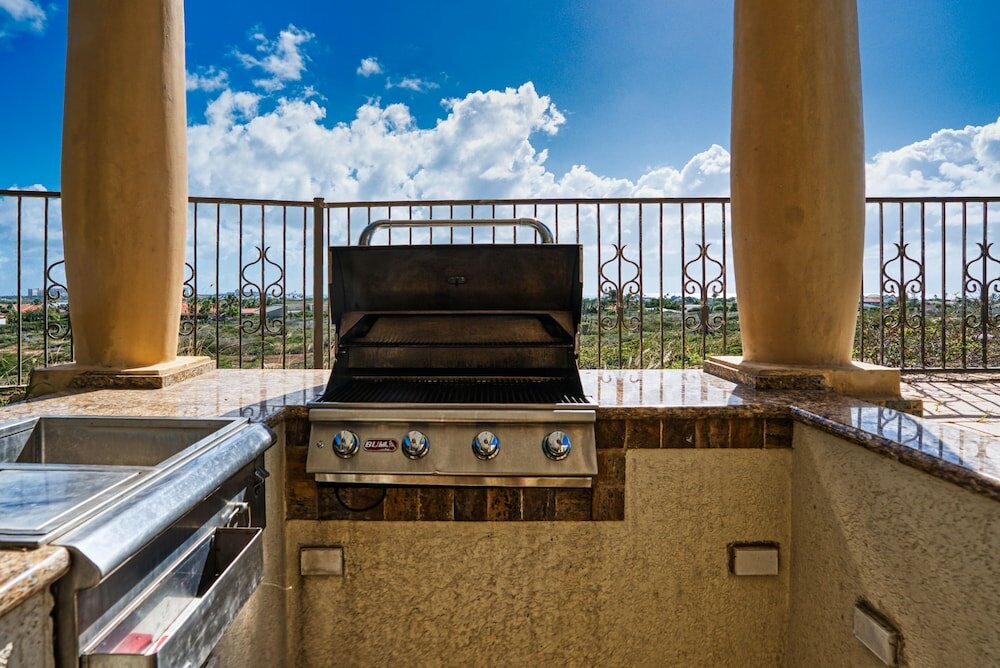 Фото Your Own Private Oasis With Amazing Ocean Views! in Tierra del Sol!